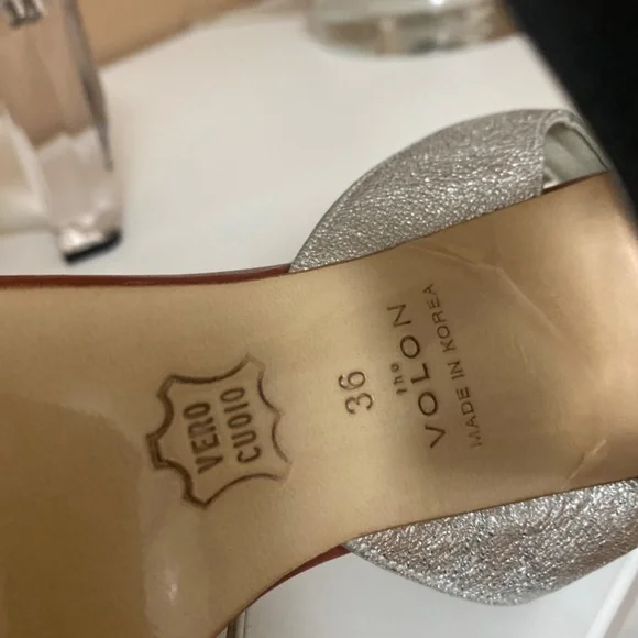 Brand new heels - Picture 2 of 4